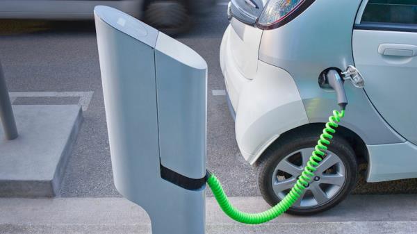 Punto de recarga para carros electricos soluciones urbanas